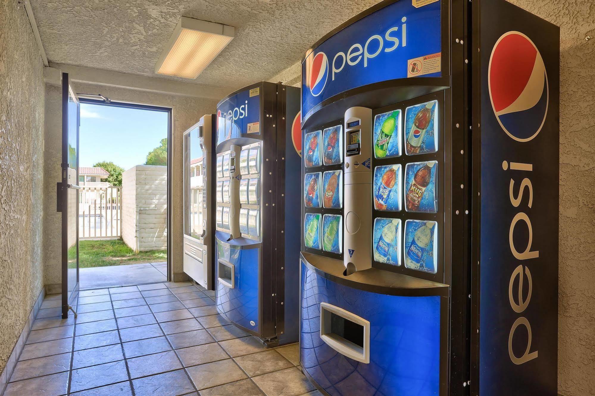 Motel 6-Kingman, Az - Route 66 East Zewnętrze zdjęcie